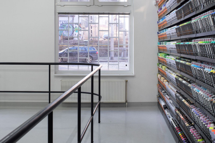 Graffneck Shop, 0,5 Studio