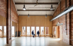 Civic Centre Lleialtat Santsenca, HARQUITECTES