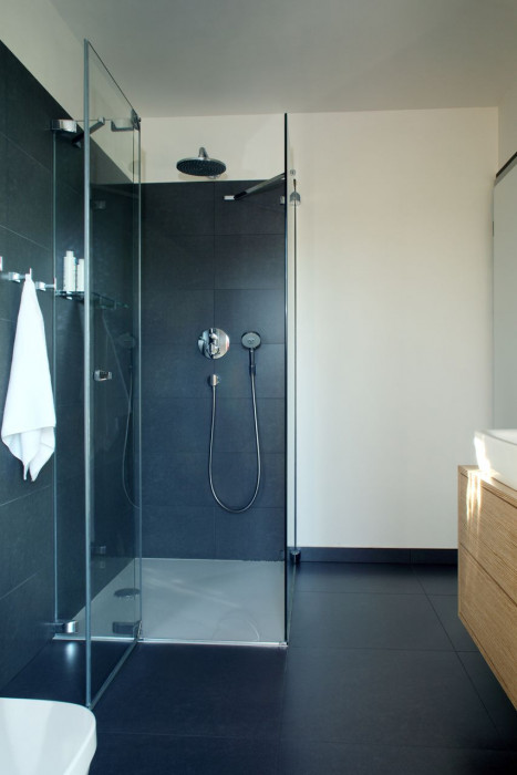 Vladimír Balda architekt, Přízemní dům se slunolamem – foto