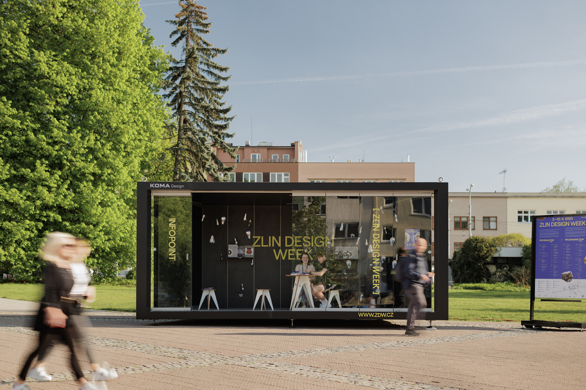 Společnost KOMA MODULAR již desátým rokem realizuje CITY moduly, které jsou designovým prvkem ve veřejném prostoru