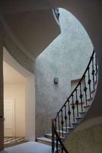 Rekonstrukci činžovního domu v Havelské ulici, QARTA Architektura: V domě se dochovalo množství původních prvků