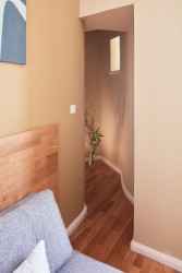 Architekti Zachar: byt disponuje malou nikou, i tam je možné se schovat