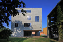 atelier-r, Přístavba laboratoří a počítačového centra CzechGlobe – foto