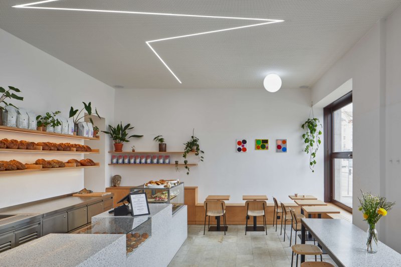 Kro Café, NEUHÄUSL HUNAL / David Neuhäusl, Matěj Hunal