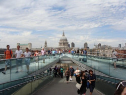 Millenium Bridge - foto