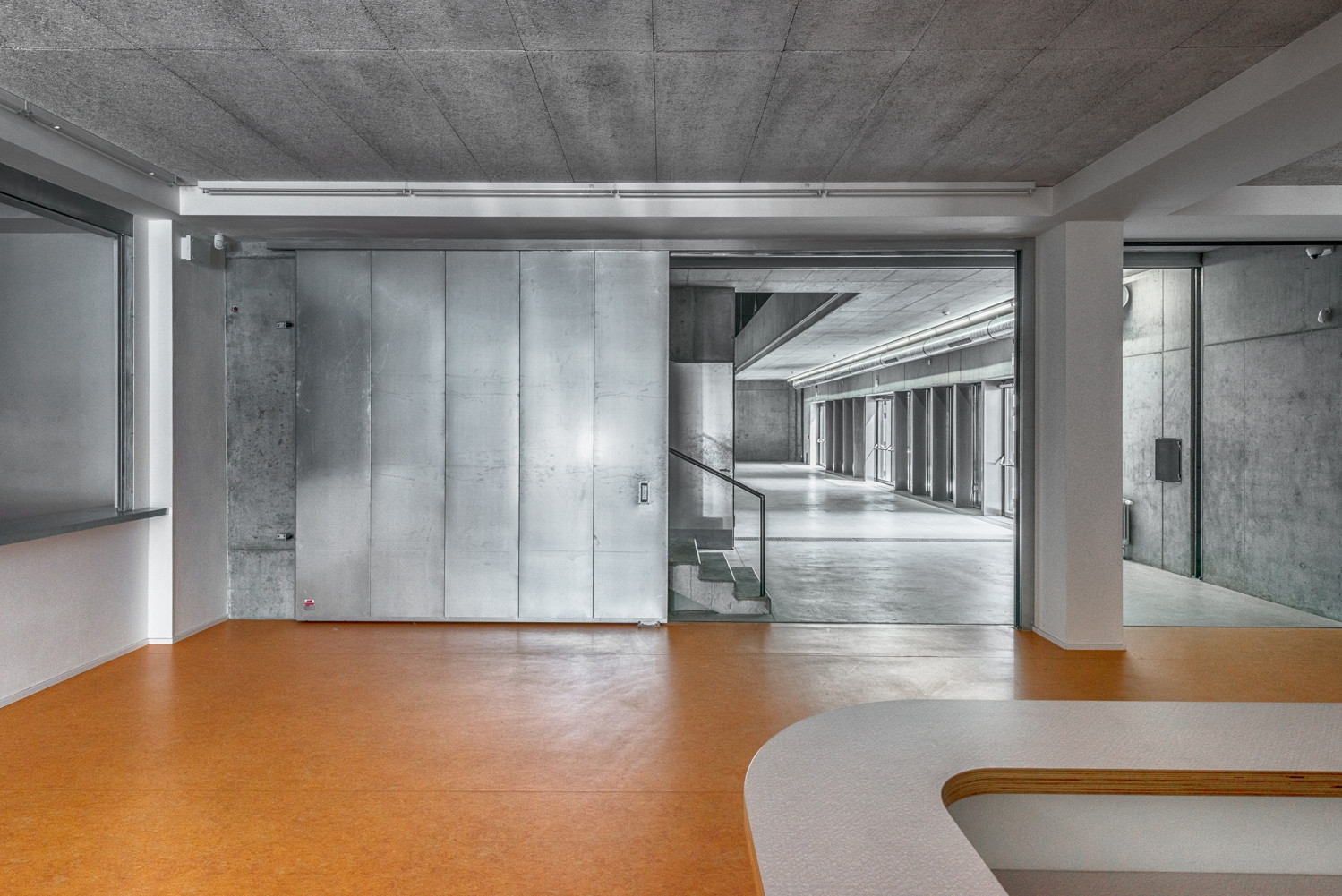 Zrekonstruovaná administrativní budova DOX+, sídlo soukromé školy ARCHIP, Petr Hájek ARCHITEKTI