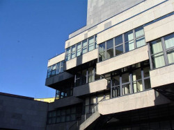 Milan Rejchl, dostavba Plánovací komise (dnes sídlo GSA), detail – foto