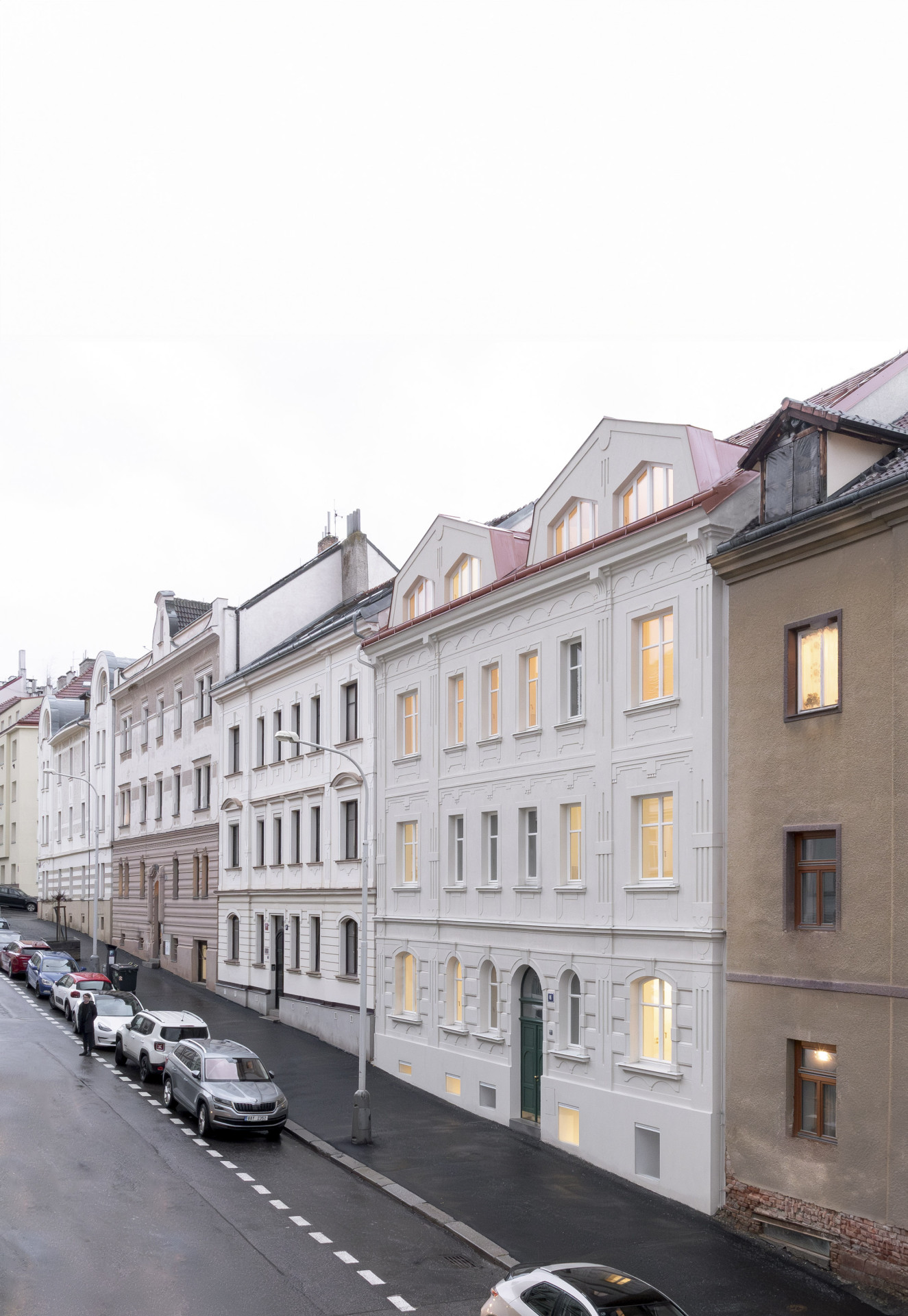 Dům z počátku 20. století prošel rekonstrukcí podle návrhu studia BY architects.