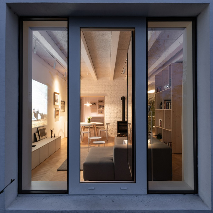 Rekonstrukce přízemního bytu, What architects