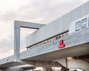 Stanice metra Orientkaj v Kodani od studií COBE + ARUP