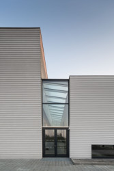 Městská hala Modřice, Atelier bod architekti/ Vojtěch Sosna, Jakub Straka, Jáchym Svoboda