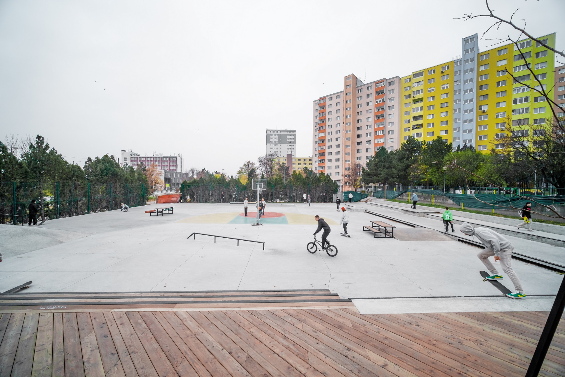 Zrenovované hřiště v Bratislavě od U/U Studia