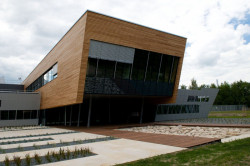 Tomáš Šenberger, Tomáš Med, UNIVERZITNÍ CENTRUM ENERGETICKY EFEKTIVNÍCH BUDOV ČVUT - foto