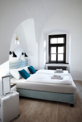 Hostel Long Story Short, Denisa Strmisková