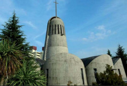 Obr. 6: Kaple v kampusu Nanzan University - foto