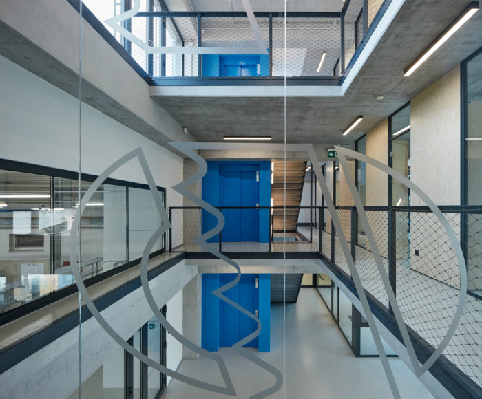 Výrobní a administrativní objekt firmy Pilana Karbid v Hulíně, Ellement architects