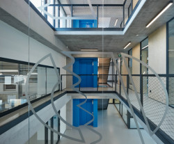 Výrobní a administrativní objekt firmy Pilana Karbid v Hulíně, Ellement architects