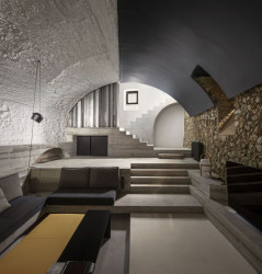 Venkovský dům ve vesnici Cruïlles od Majoral Tissino Architects