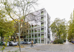 Mezi projekty na shortlistu dominuje kolektivní bydlení - jedním z nich je bytový dům v Berlíně od FAR frohn&rojas