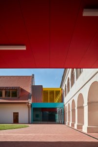 Rekonstrukce a rozšíření Základní školy Vřesovice, Public Atelier, studio FUUZE/ Jiří Markevič, Jaroslav Sedlák