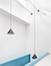 Interiér mezonetového bytu v Praze-Podolí, SMLXL