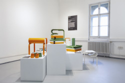 Space of Space, kolekce kovových doplňků a židlí, cena za nejlepší bytové doplňky