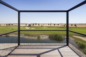 Obydlí v objetí golfu, 3x3,