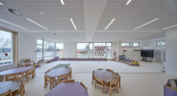 Akustické řešení Rigips v učebnách a školkách (na obrázku mateřská škola Mydlinky v Praze)