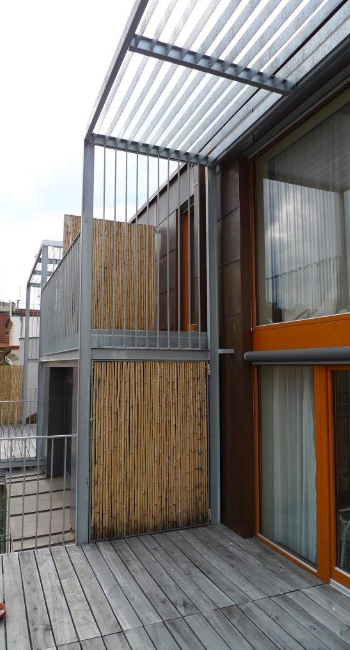 LÁBUS AA - Architektonický ateliér, rekonstrukce a nástavba bytového domu