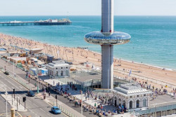 Pozorovací věž British Airwaves i360 od Marks Barfield Architects