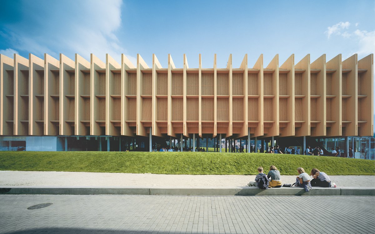 Český pavilon EXPA pojatý jako dřevostavba (Pavilon České republiky na EXPO 2000; Chalupa architekti a partneři)