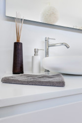 Ateliér MOLNÁR-PERÁČEK navrhli nízkoenergetická rodinný dům u Prahy