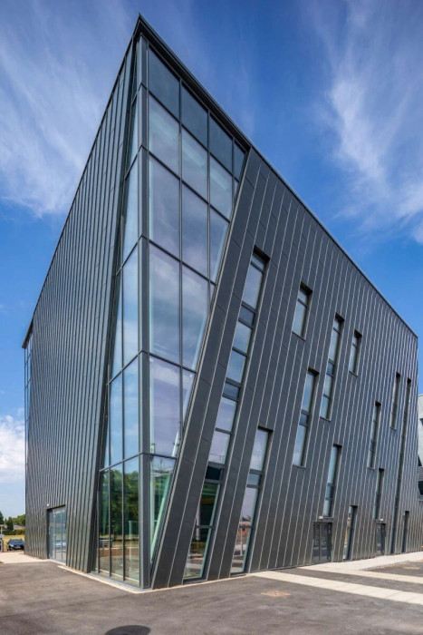 MB-104 PASSIVE byl použit Nottingham University - RAD Building (GERA Building), Spojené království, Nottingham.