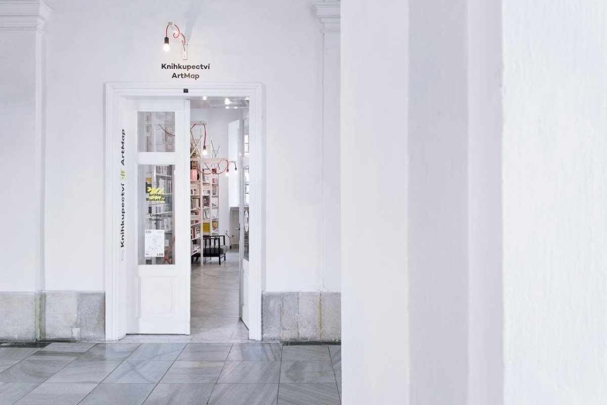 Mjölk architekti, Bookstore Artmap – foto