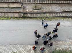 Studenti ateliéru Valouch–Stibral na Fakultě architektury ČVUT se zabývali využitím volných parcel v blízkosti železnic