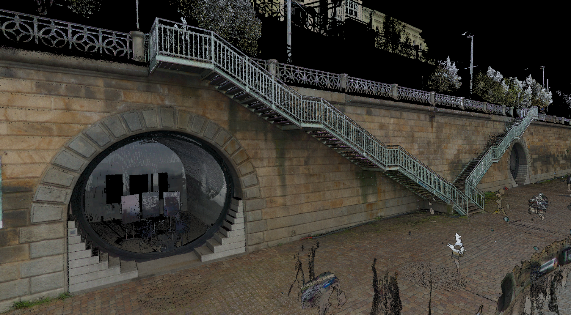 Praha, náplavka – vstupní dvojschodiště z Rašínova nábřeží