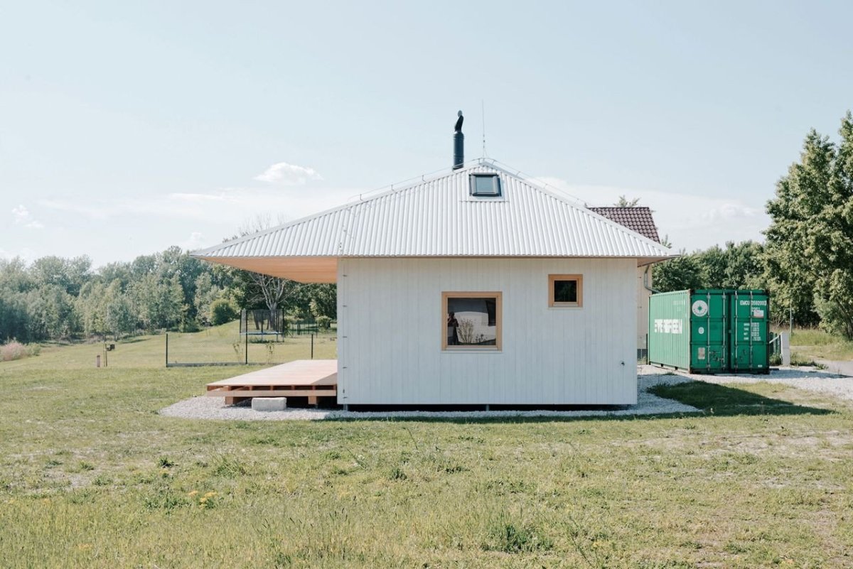 JRKVC, VOJ / Dom pri jazere – foto