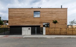 Rodinný dům v Chrustenicích, Refuel works / Zbyněk Ryška, Jan Skoupý