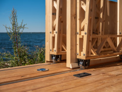 Demontovatelná chatka ANNA od nizozemského studia Caspar Schols