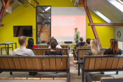 V Bílovicích u Uherského Hradiště vyrostl edukačně-výrobní areál společnosti Egoé.