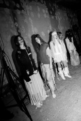 Lena Knappová / backstage pro Ann Demeulemeester