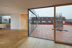 Uhlík architekti, Činžovní dům Letná, nástavba – foto