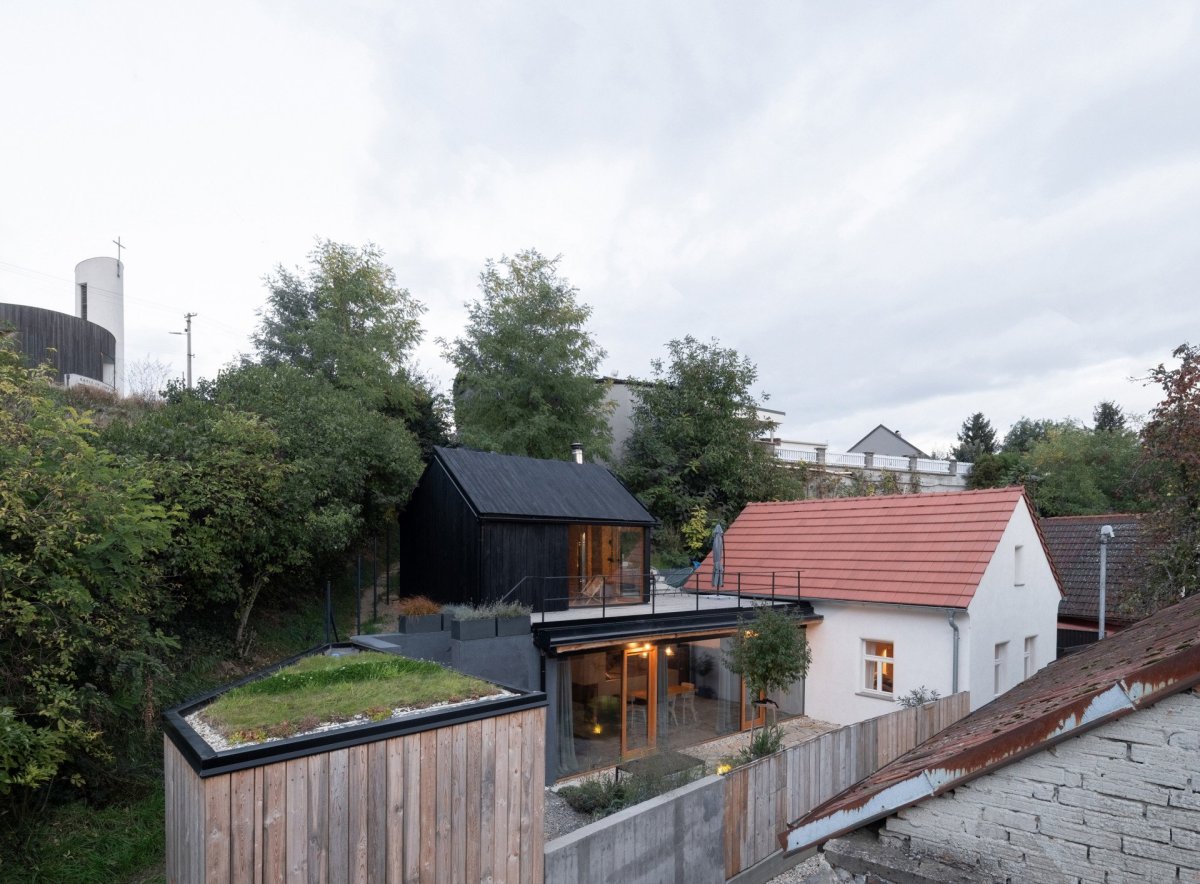 Víkendový dům v Bukovanech od studia SENAA architekti