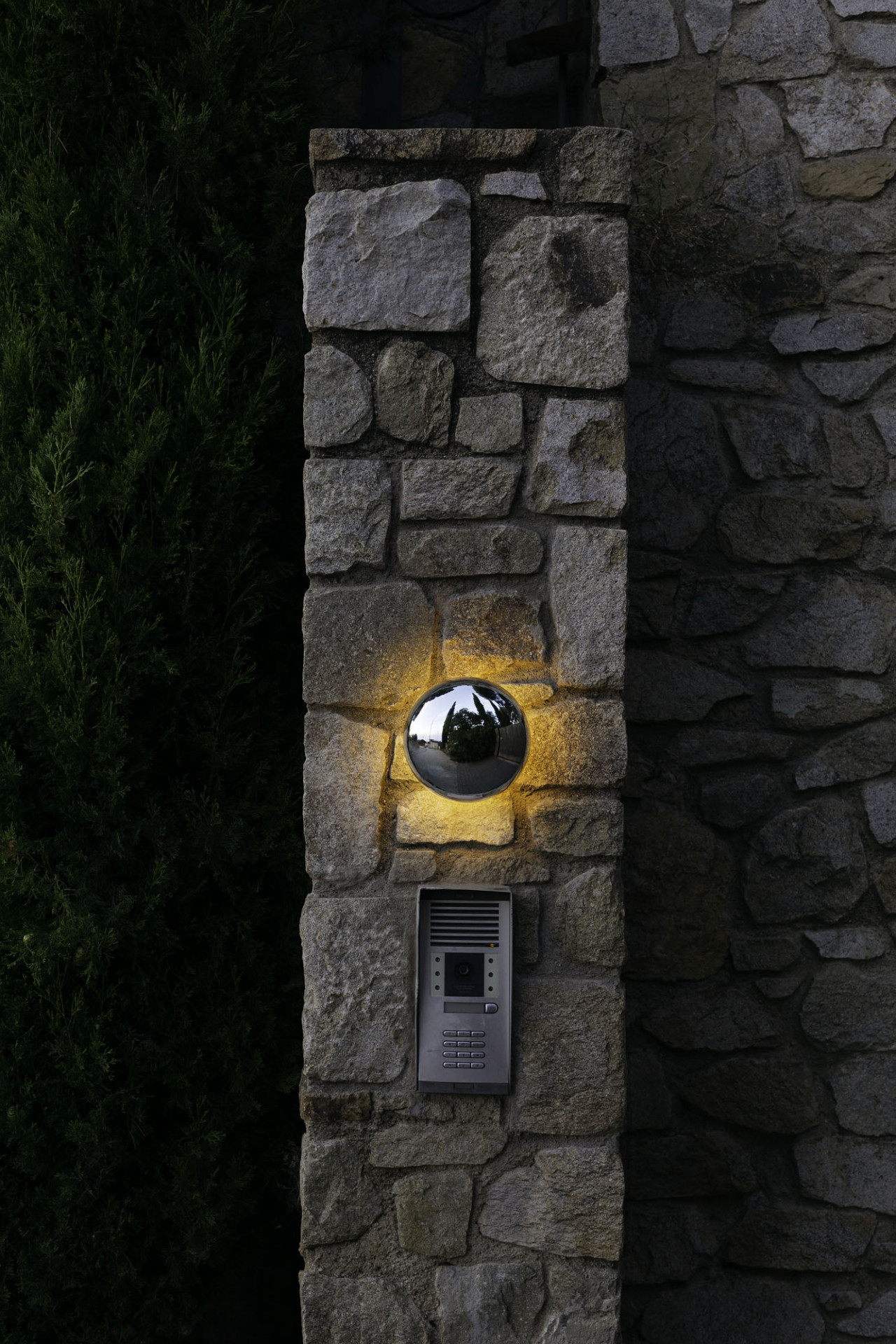 Svítidlo z kolekce Babila, ilustrační foto.