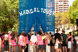 Poslední den probíhala veřejná výstava a prezentace workshopů před místní radnicí.