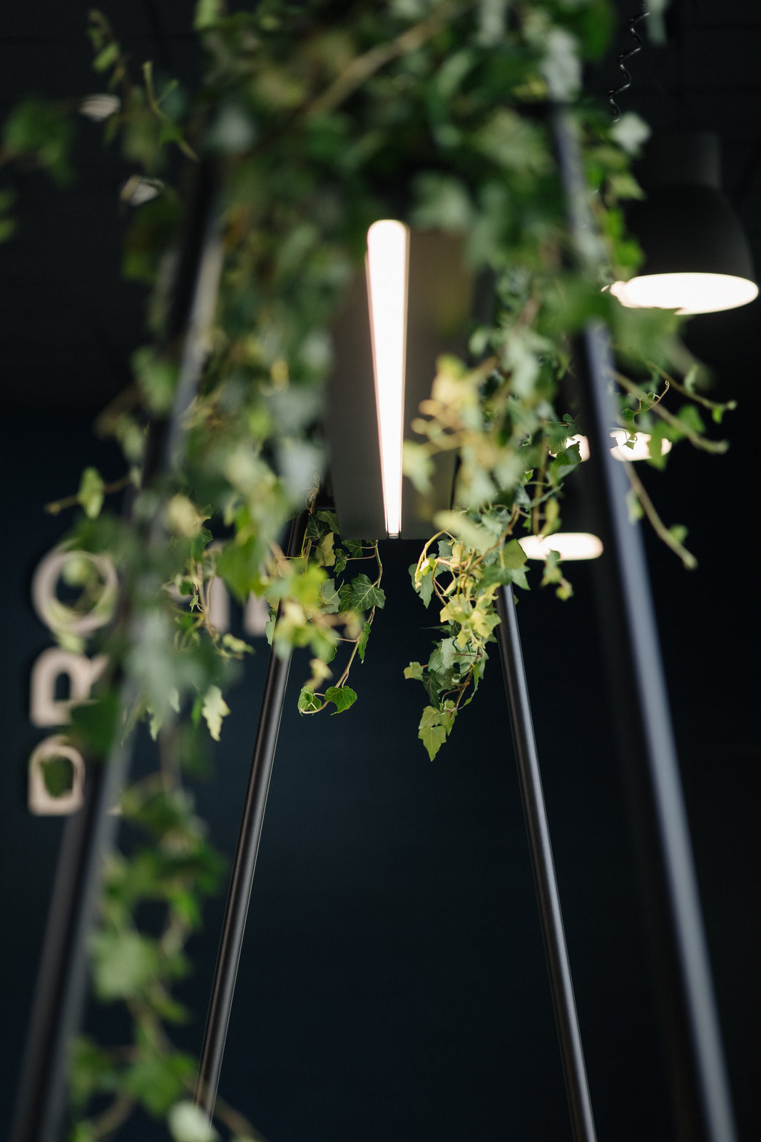 Stůl SET UP FREESTYLE DESK & BOARD od PROFIL NÁBYTEK