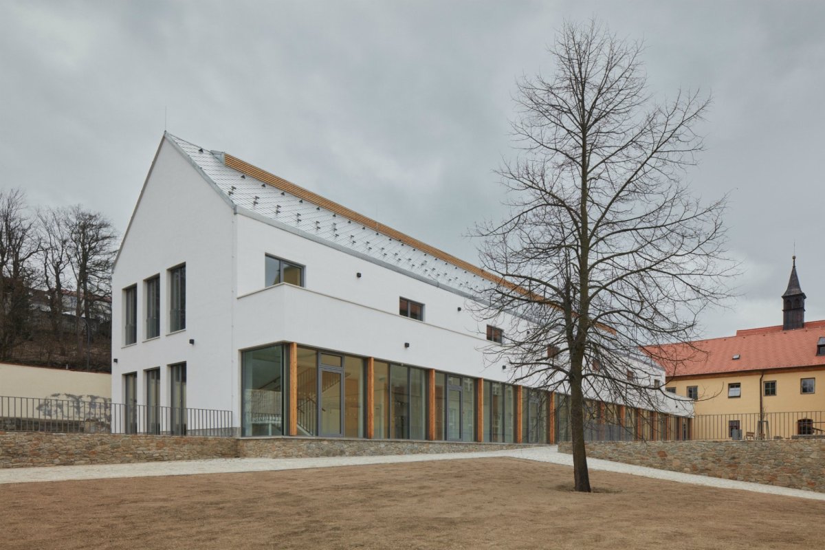 Přístavba Katolického gymnázia v Třebíči, Ateliér Tišnovka