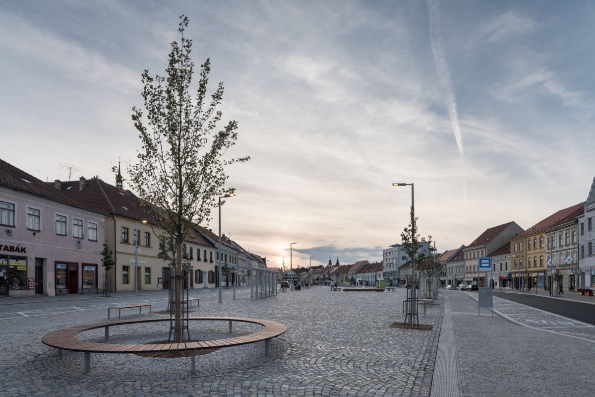 Rekonstrukce náměstí v Třebíči, Atelier RAW