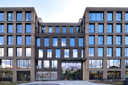 V pražských Jinonicích roste nová rezidenční čtvrť. Nabídne na 500 bytů, kancelářské prostory a občanskou vybavenost. (na obrázku kancelářské budovy Legatica a Metalica)