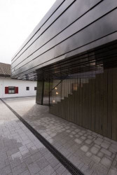 Vila Drei Birken, Plasma studio